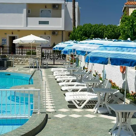 Anna's & Hotel apartamentowy Zakintos
