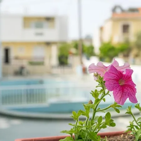 Hotel apartamentowy Anna's & 2*